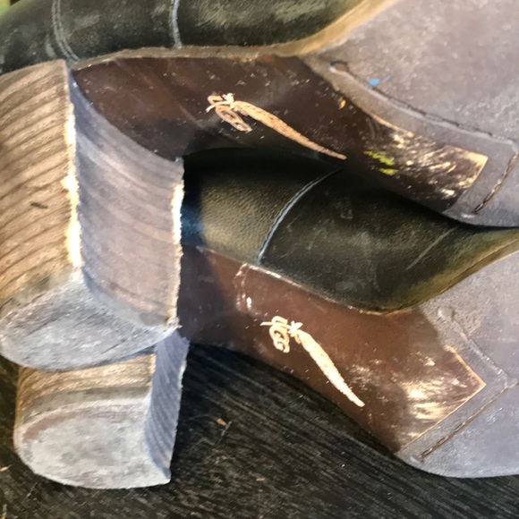 UGG Black Leather Mackie Platform Boots - Picture 6 of 8